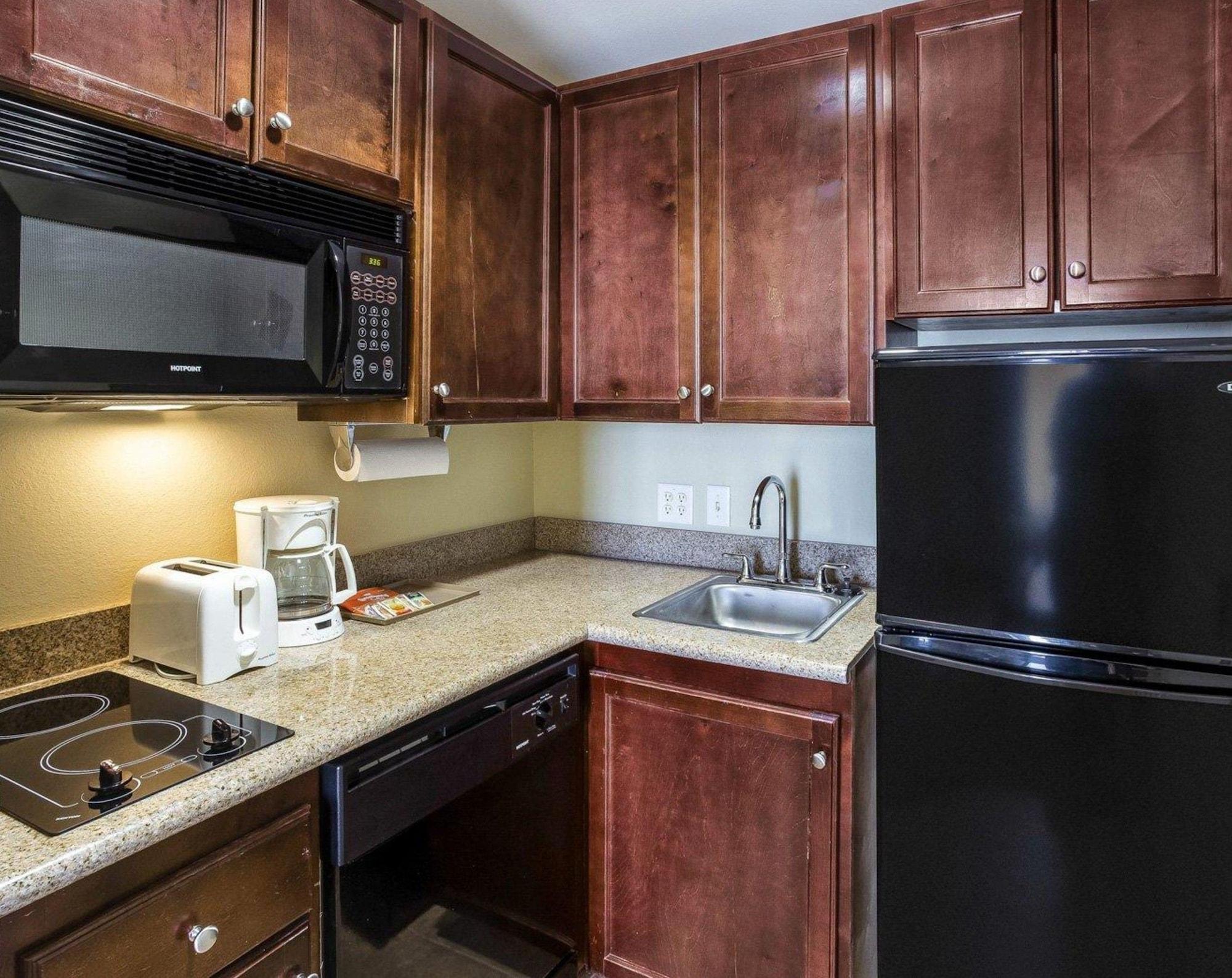Mainstay Suites Houma Exterior photo