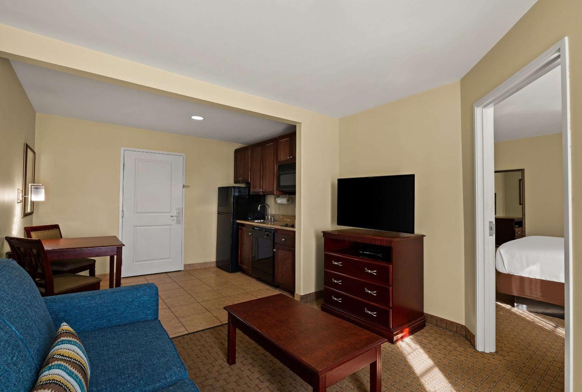 Mainstay Suites Houma Exterior photo
